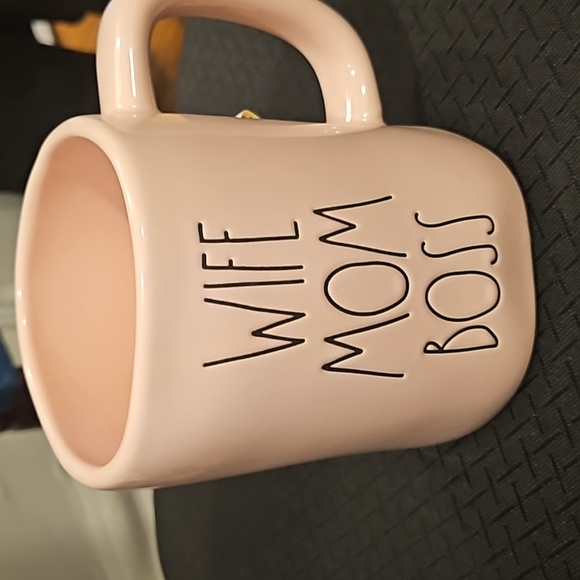 Rae Dunn Pink Wife Mom Boss Mug. - Picture 4 of 4
